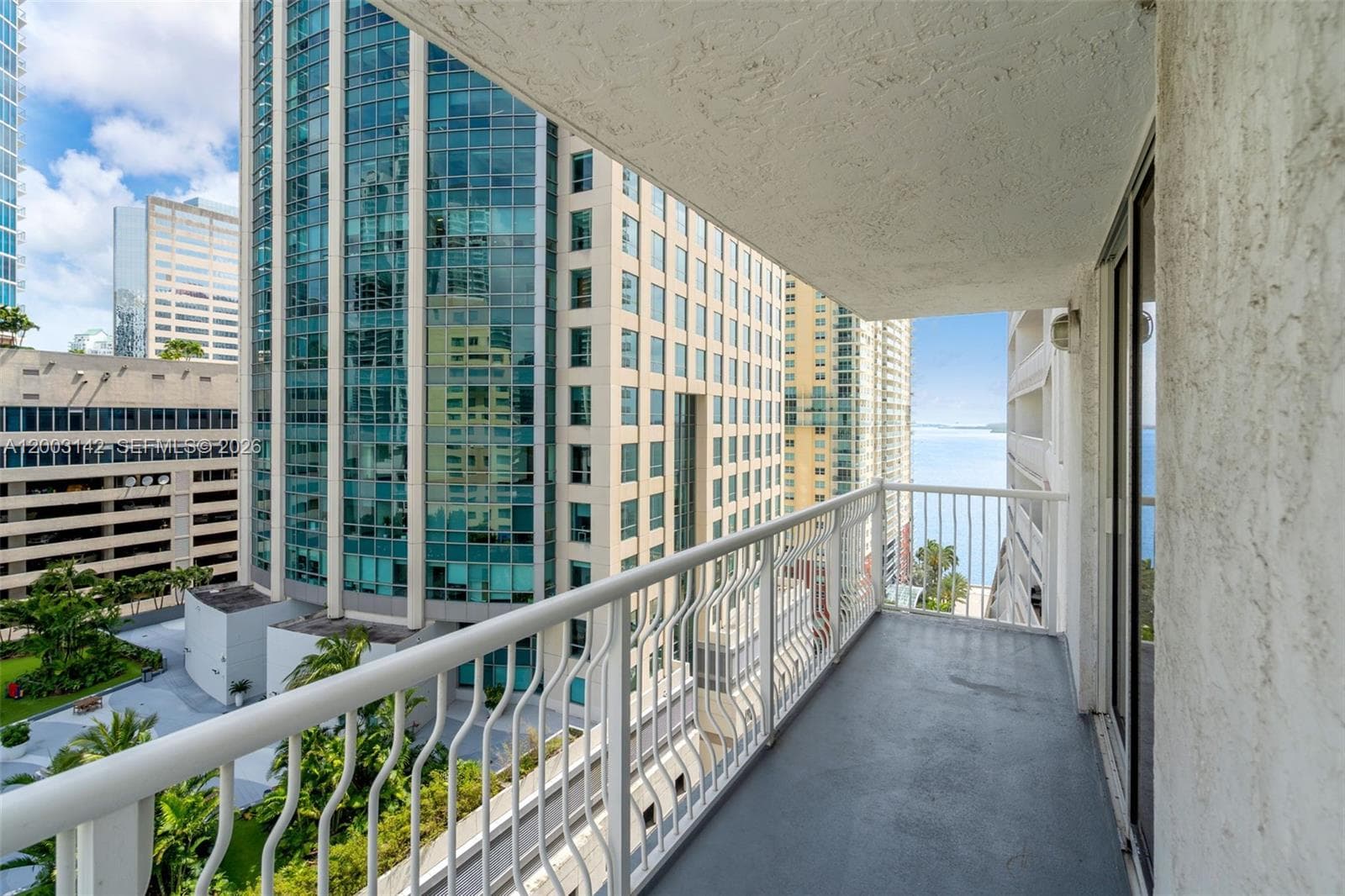 1200 Brickell Bay Dr 1924 photo 23