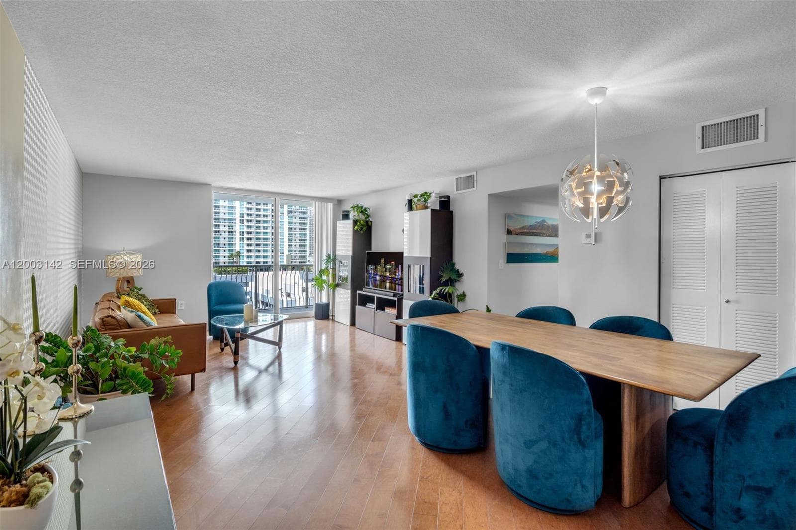 1200 Brickell Bay Dr 1924 photo 2