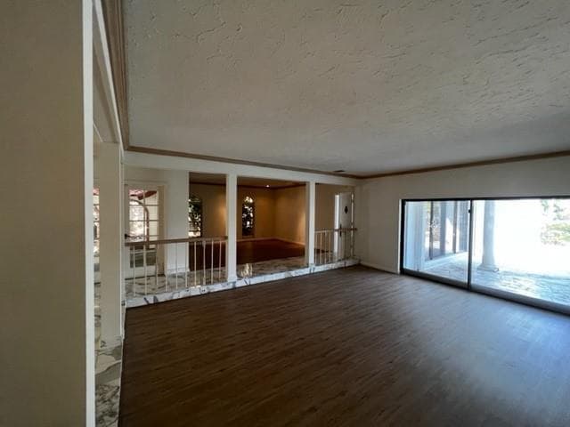 71 Bay Colony Drive photo 14