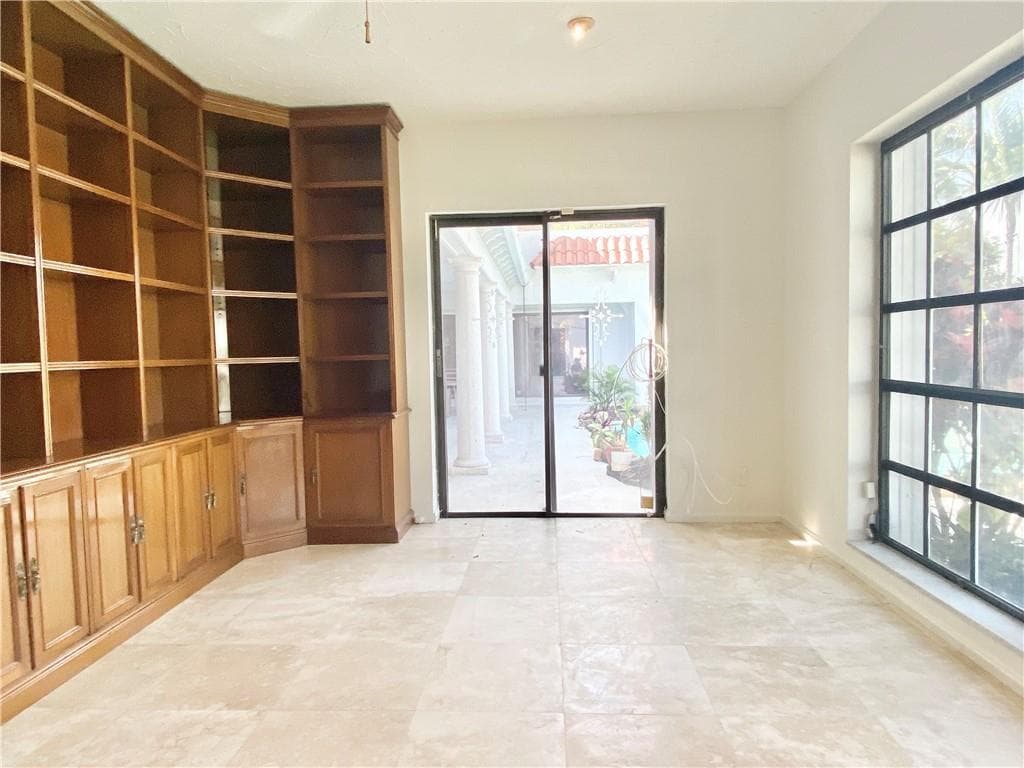 71 Bay Colony Drive photo 18