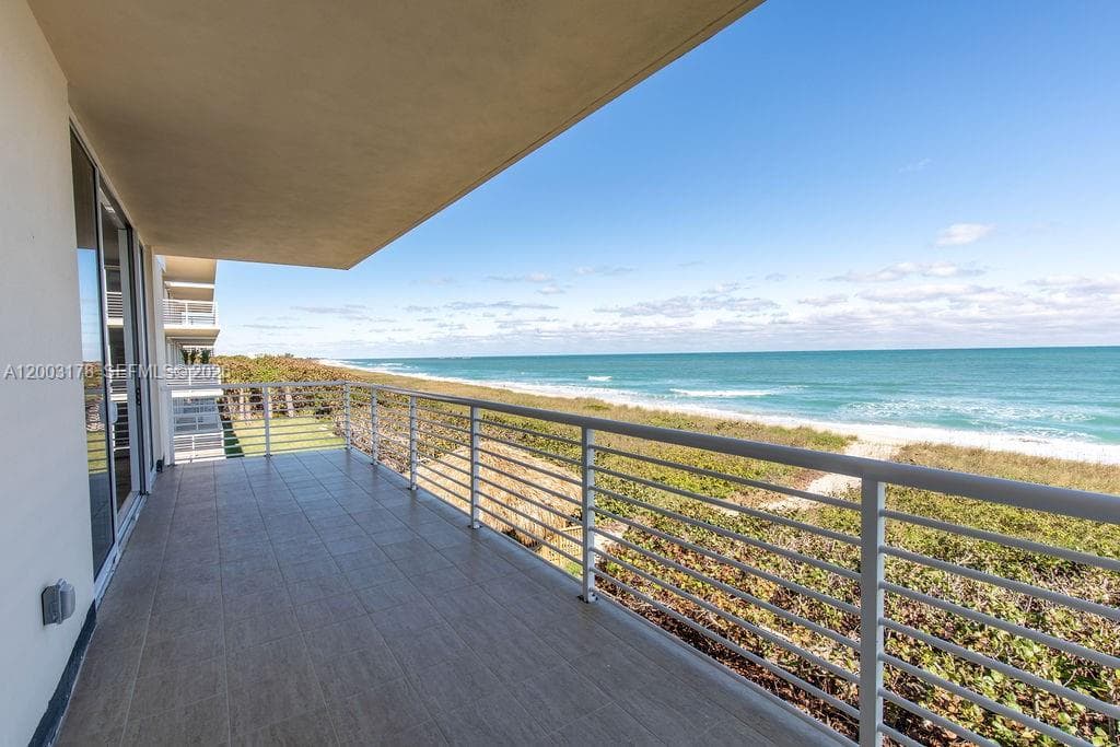4802 N Highway A1a 3D photo 3