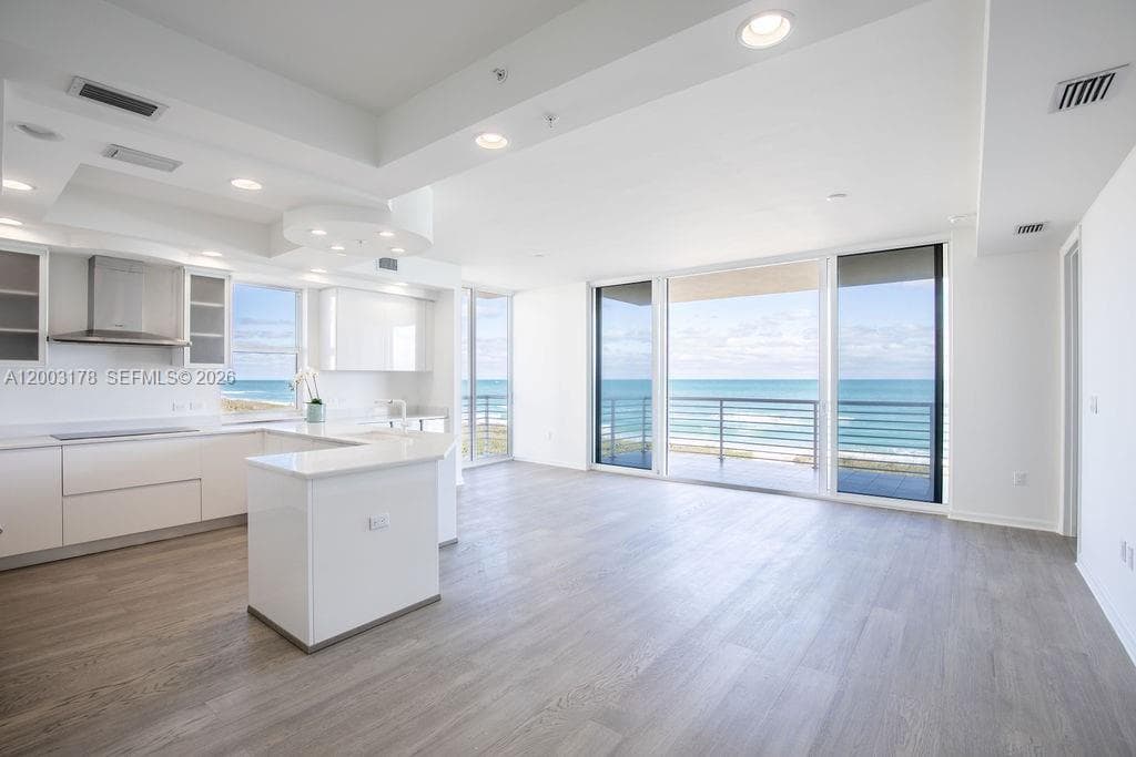4802 N Highway A1a 3D photo 1