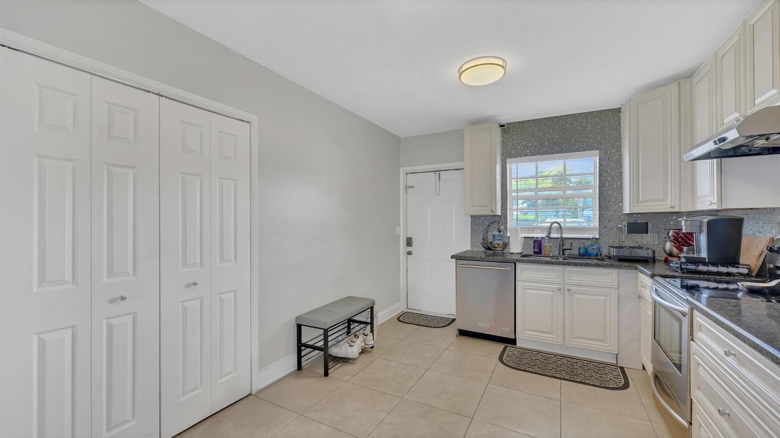 298 SE 6th Avenue 2 photo 6