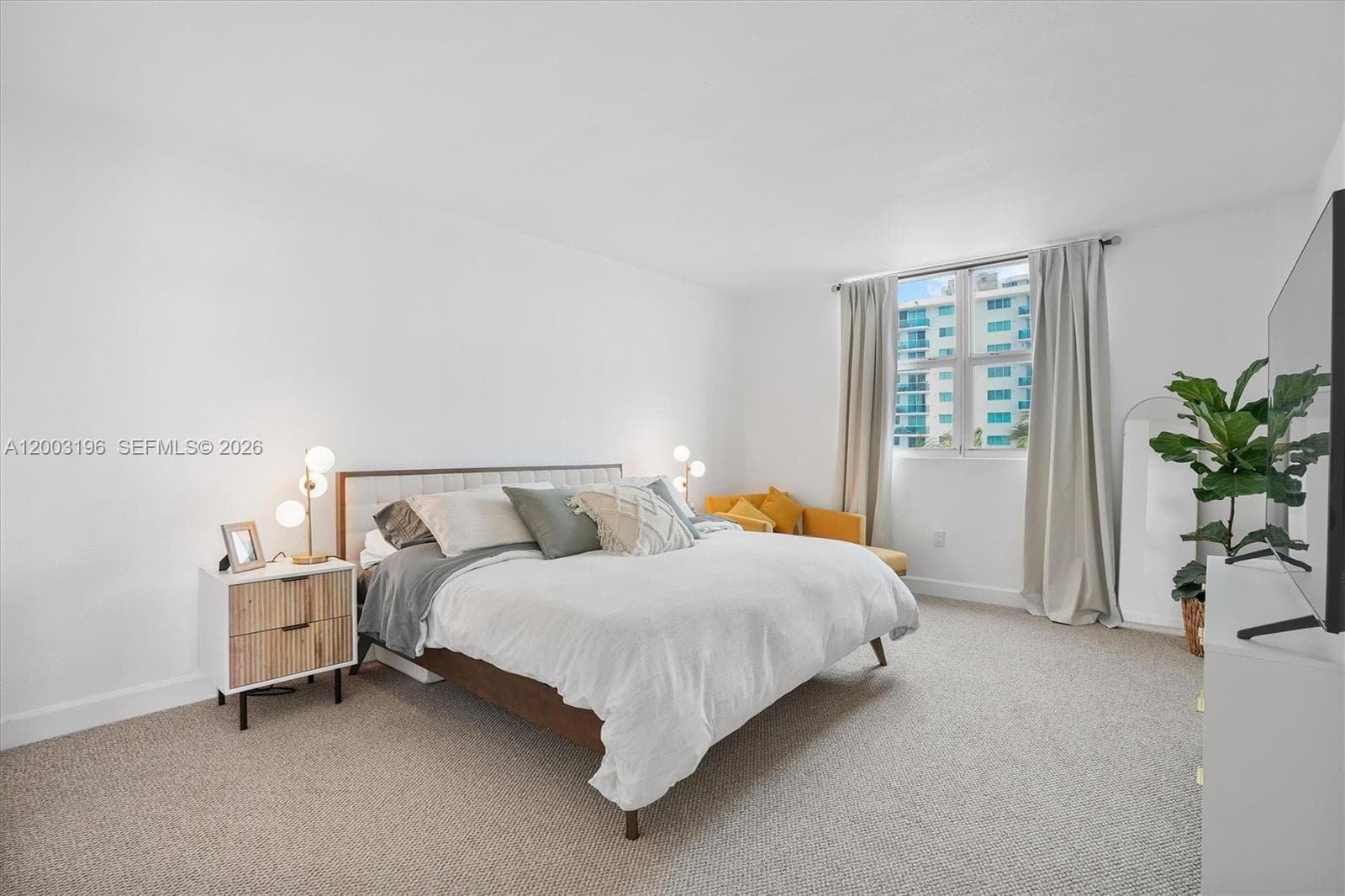 7501 Treasure Dr 4EF photo 13