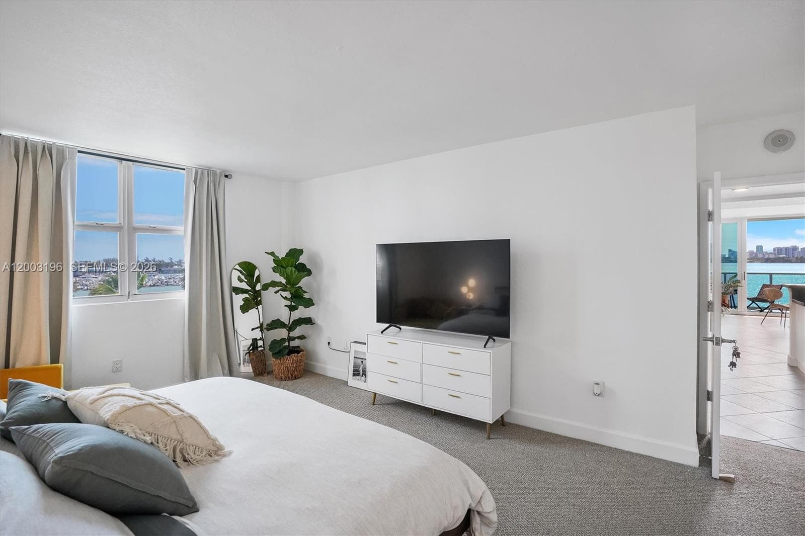 7501 Treasure Dr 4EF photo 16