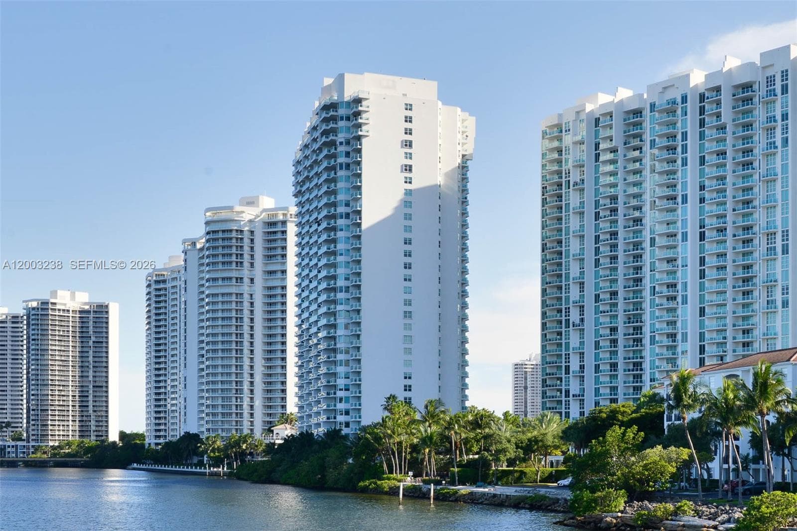 3201 183rd St 2502 photo 9