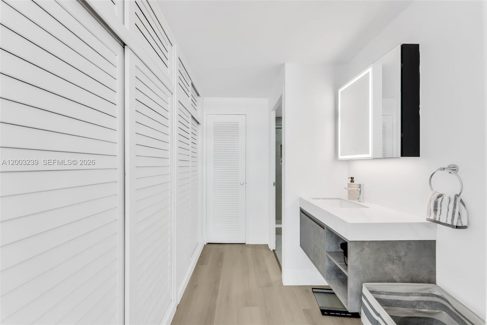 1408 Brickell Bay Dr 518 photo 14