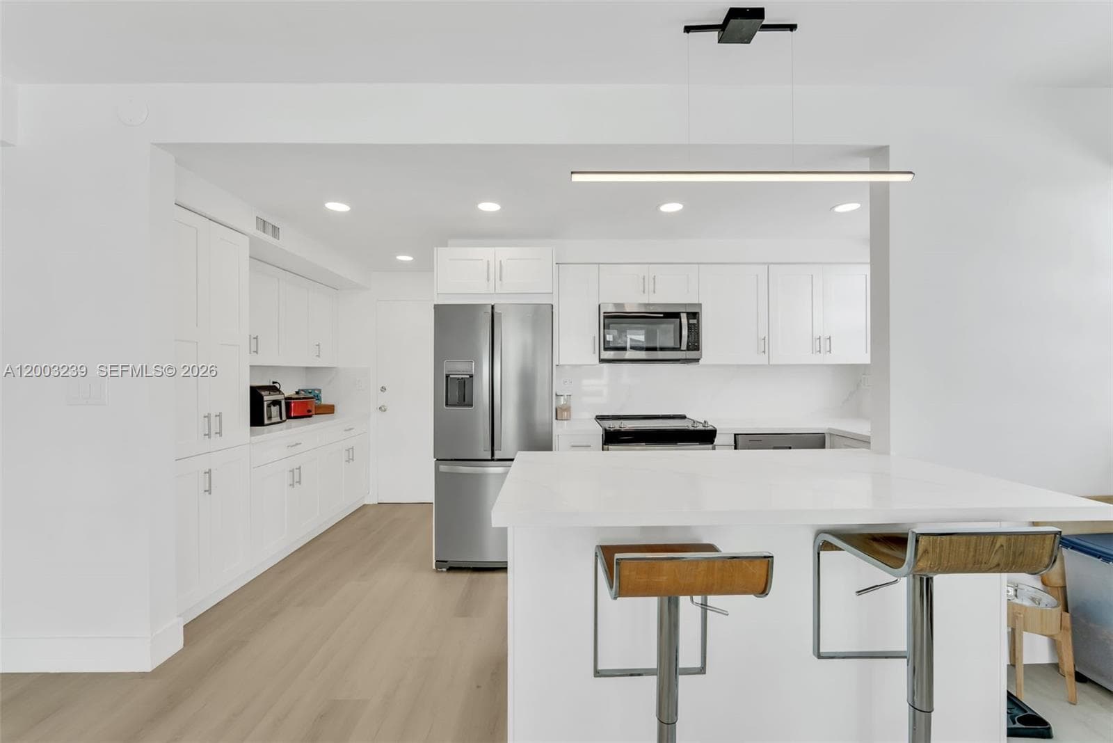 1408 Brickell Bay Dr 518 photo 4