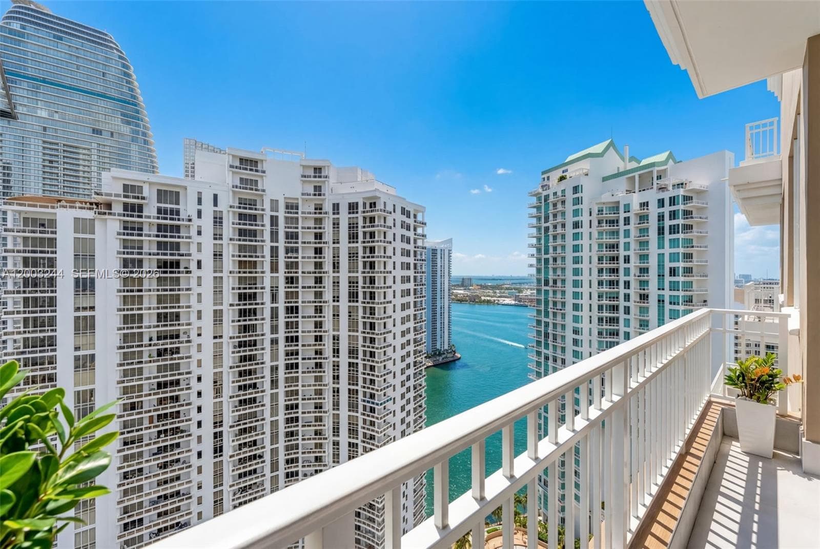 801 Brickell Key Blvd PH3306 photo 23