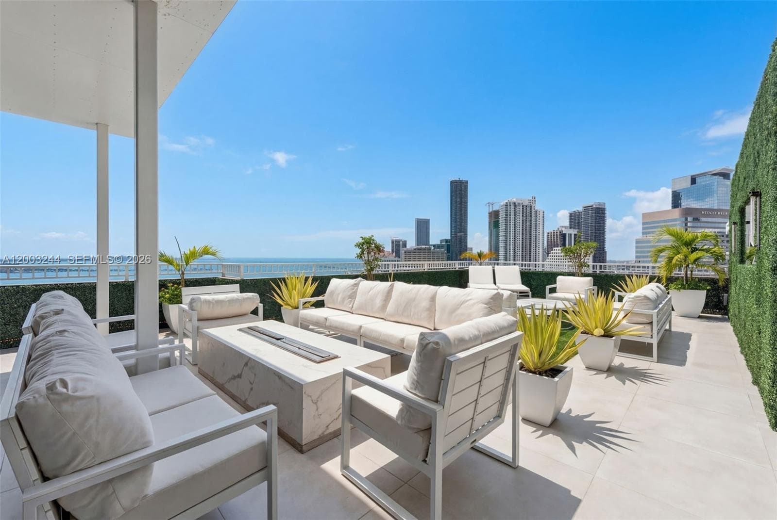 801 Brickell Key Blvd PH3306 photo 3