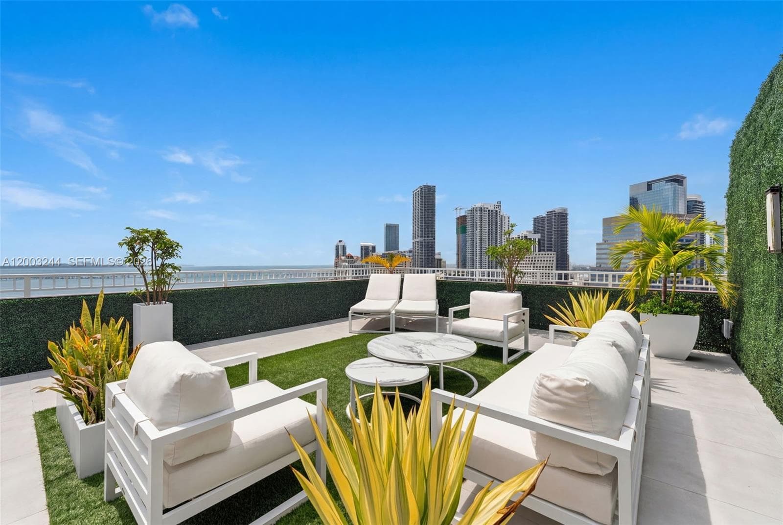 801 Brickell Key Blvd PH3306 photo 4