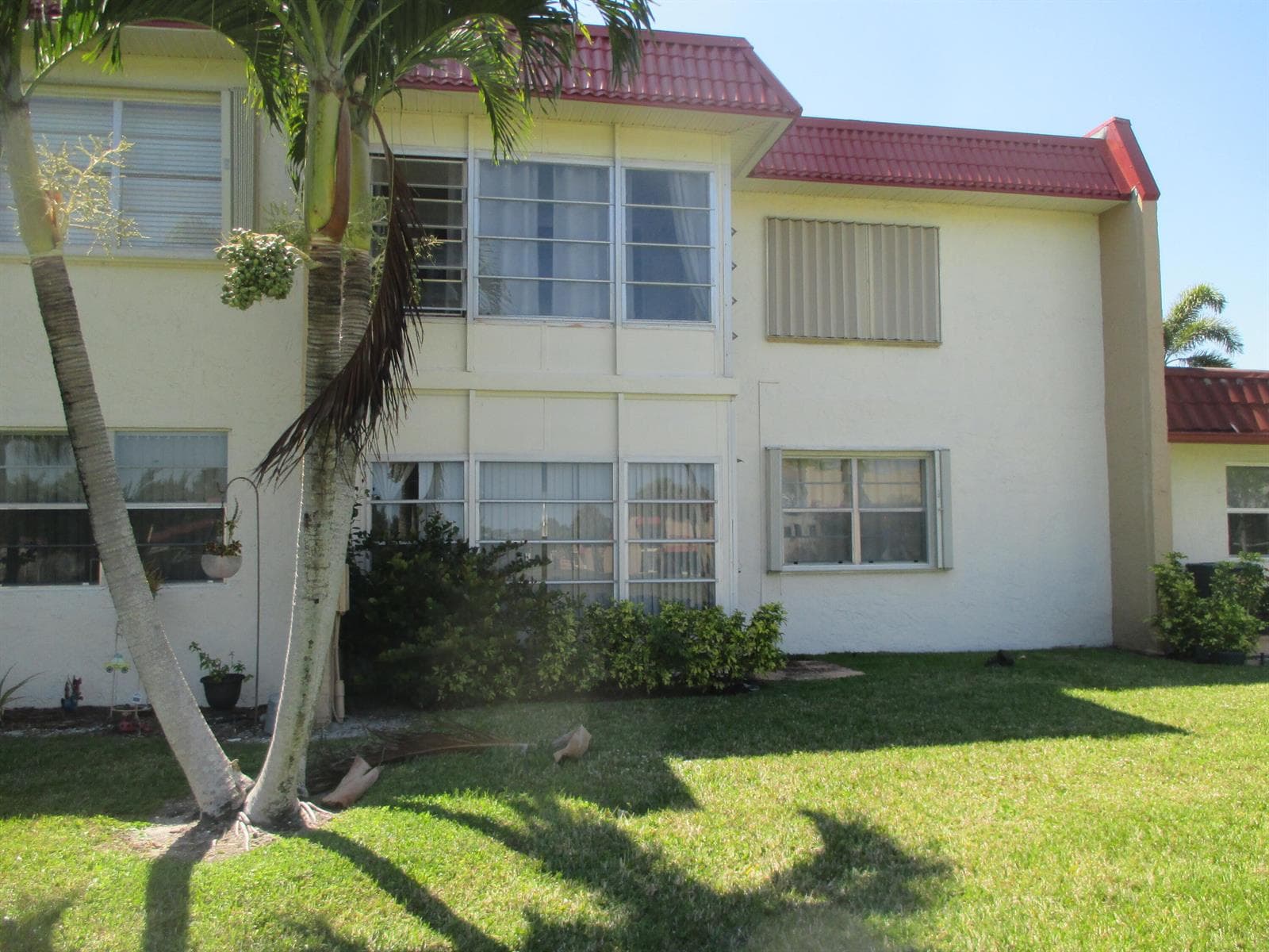 106 Lake Dora Drive photo 2