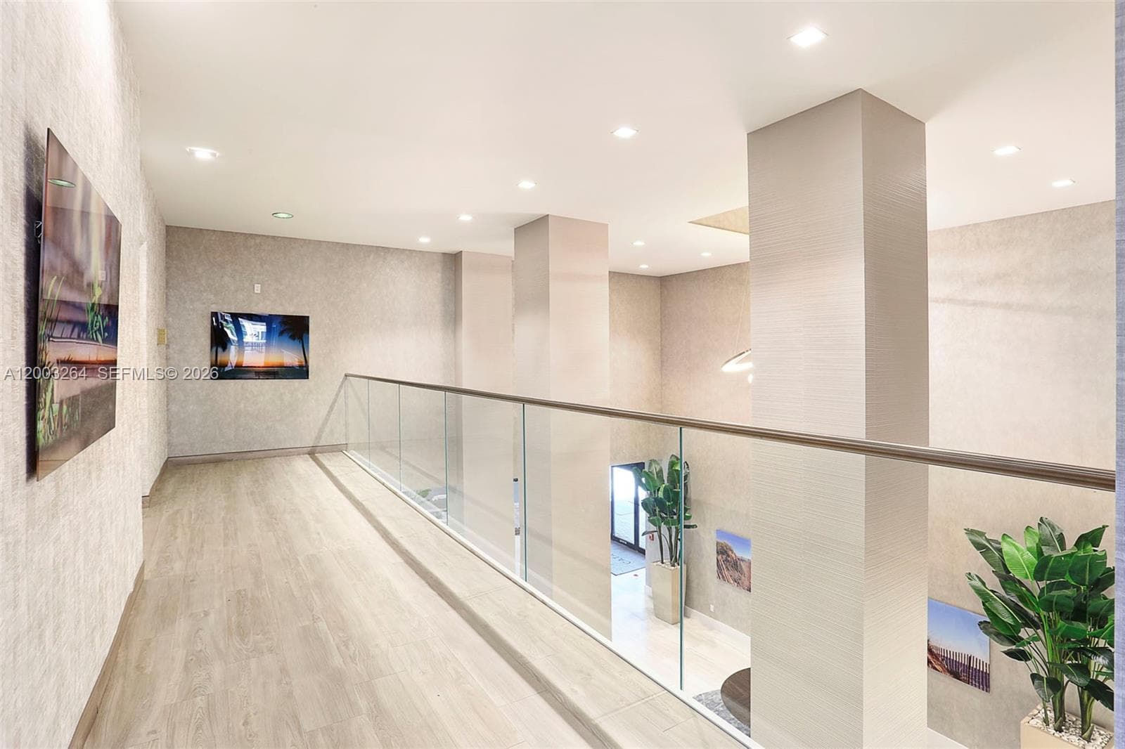 2301 Ocean Dr 1705 photo 3