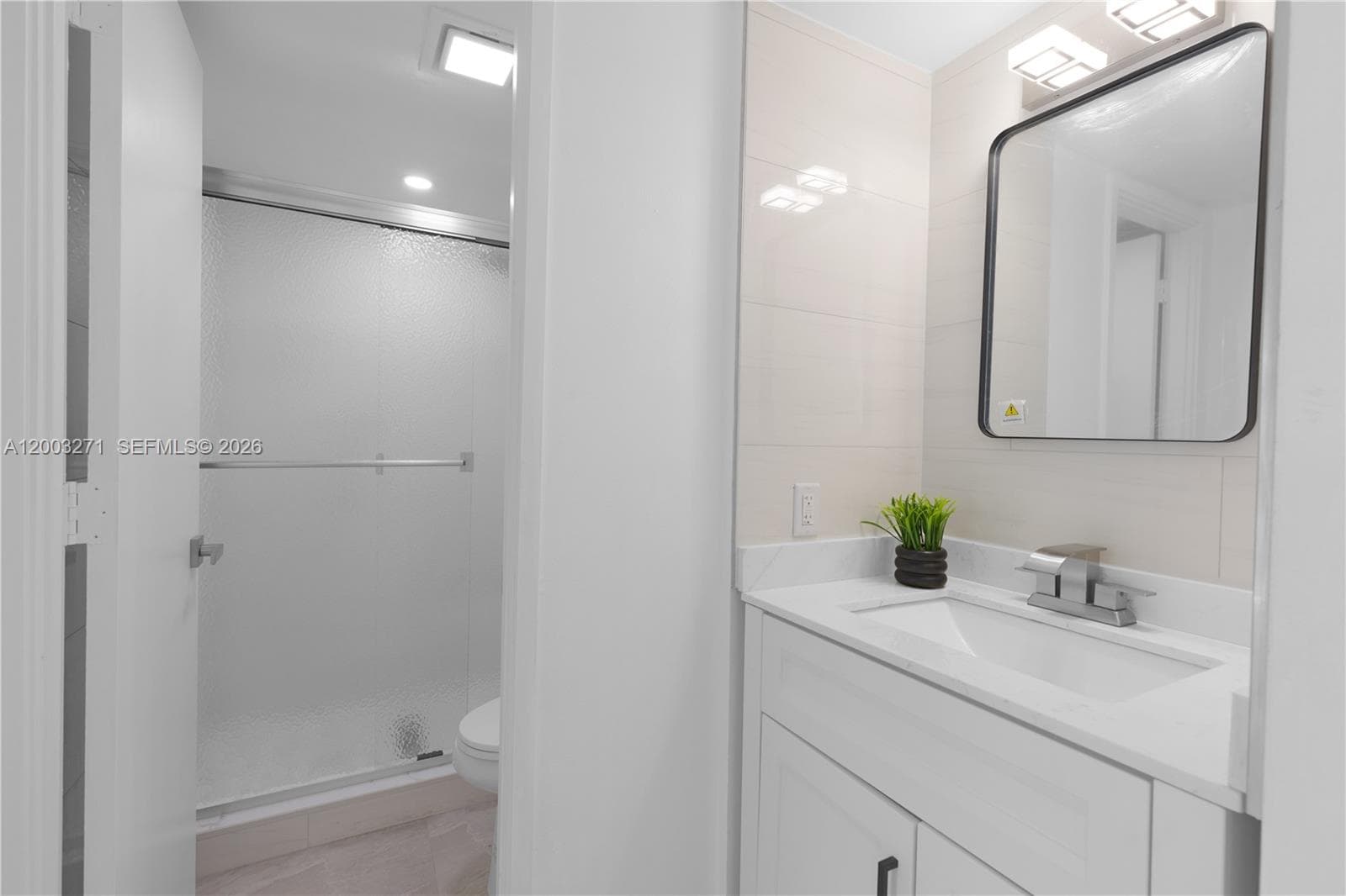 3731 Country Club Dr 124 photo 18