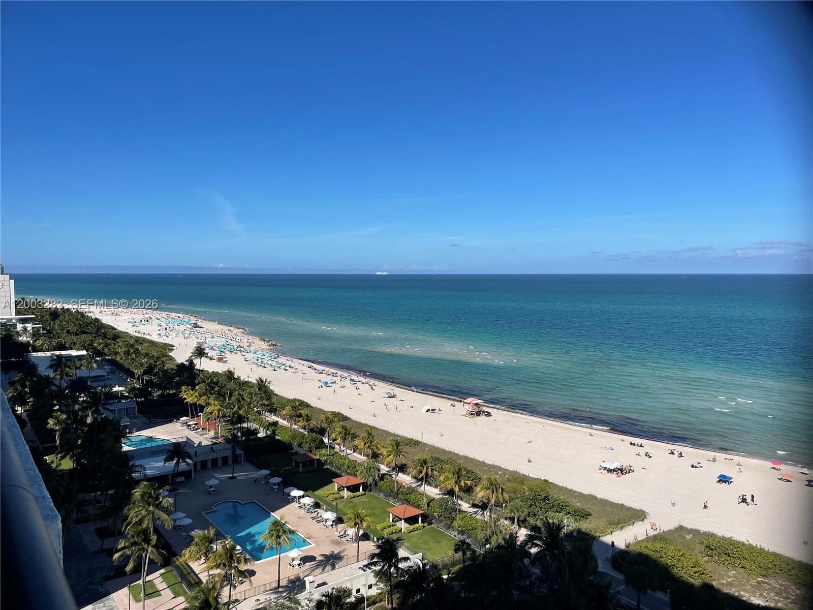 2555 Collins Ave 1805 photo 2