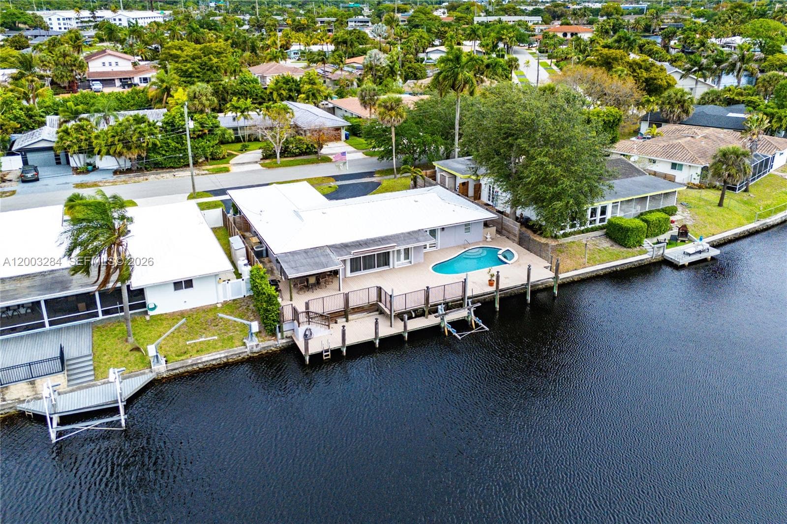 2832 10th Ave photo 1