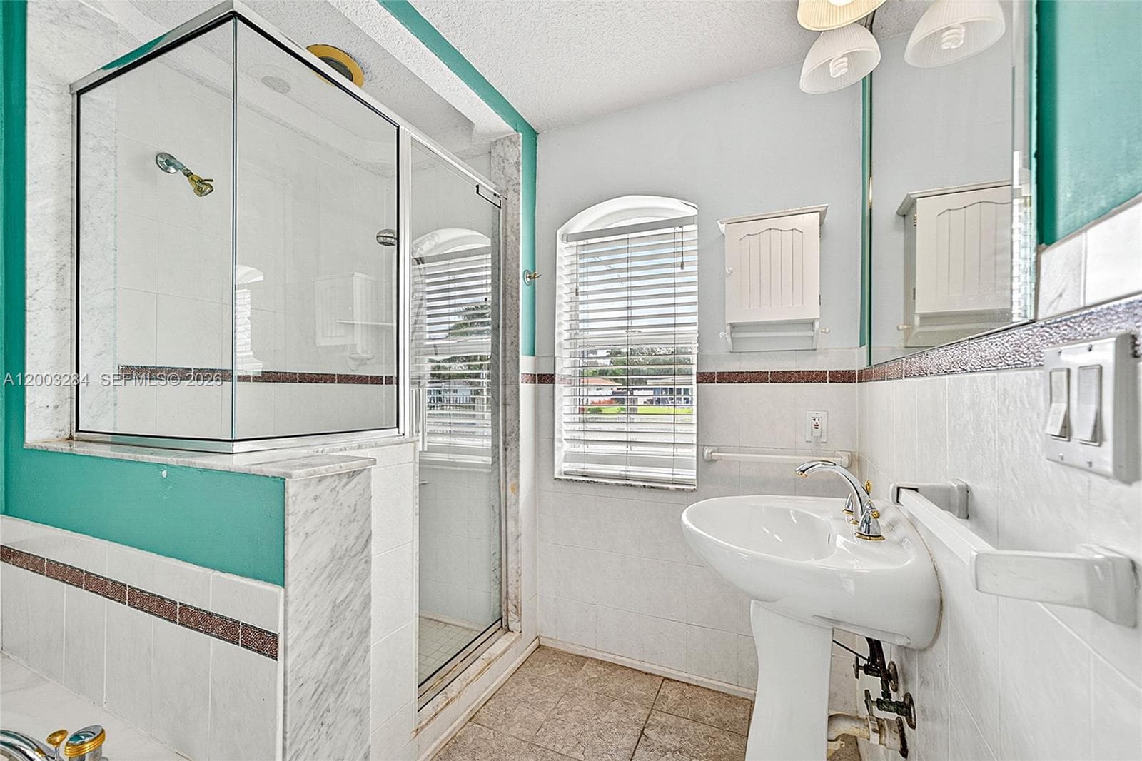 2832 10th Ave photo 18