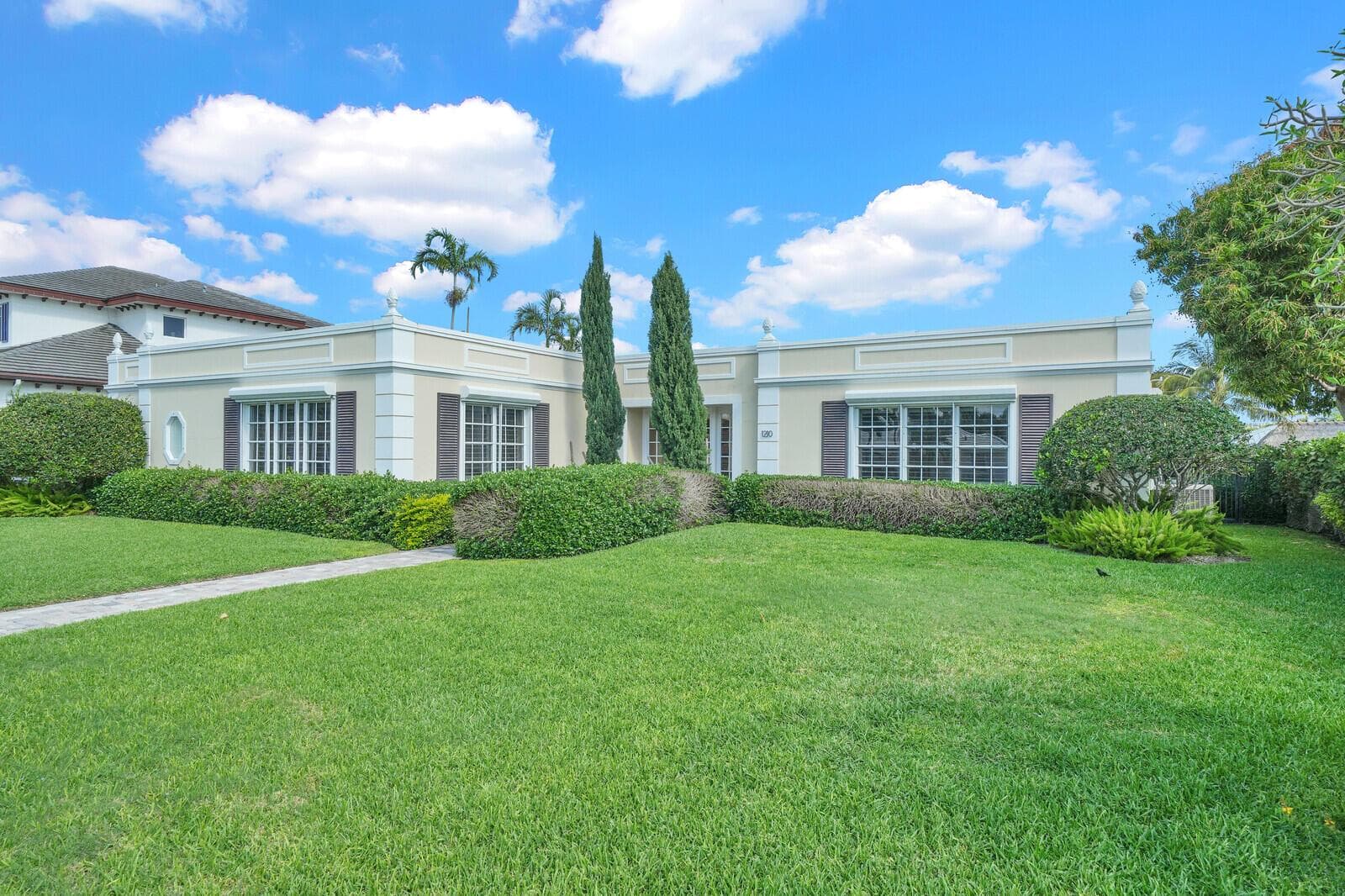 1210 Bimini Lane photo 2