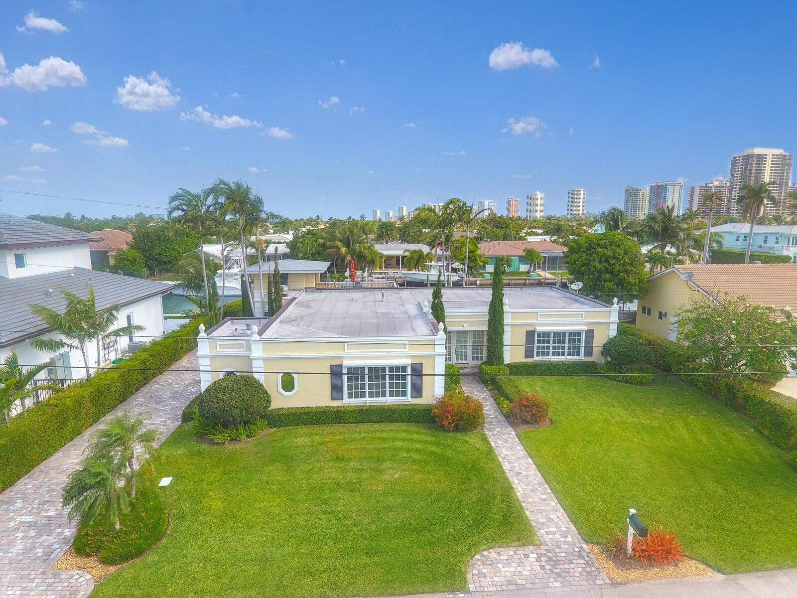 1210 Bimini Lane photo 5