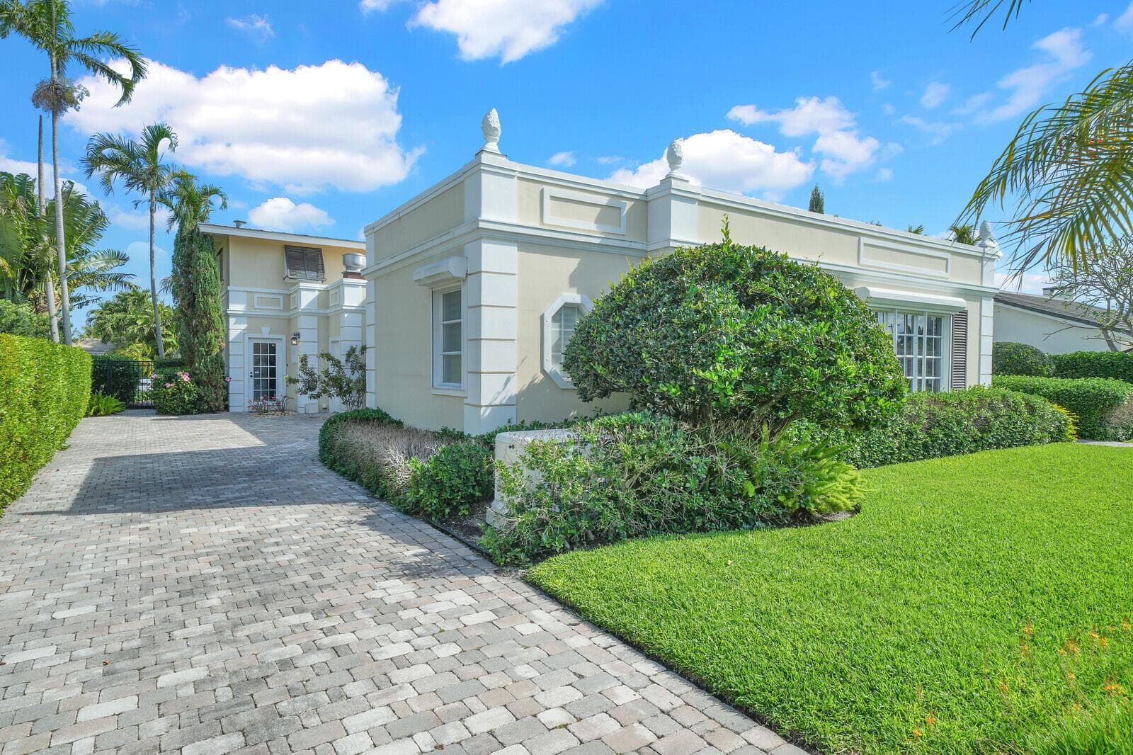 1210 Bimini Lane photo 4