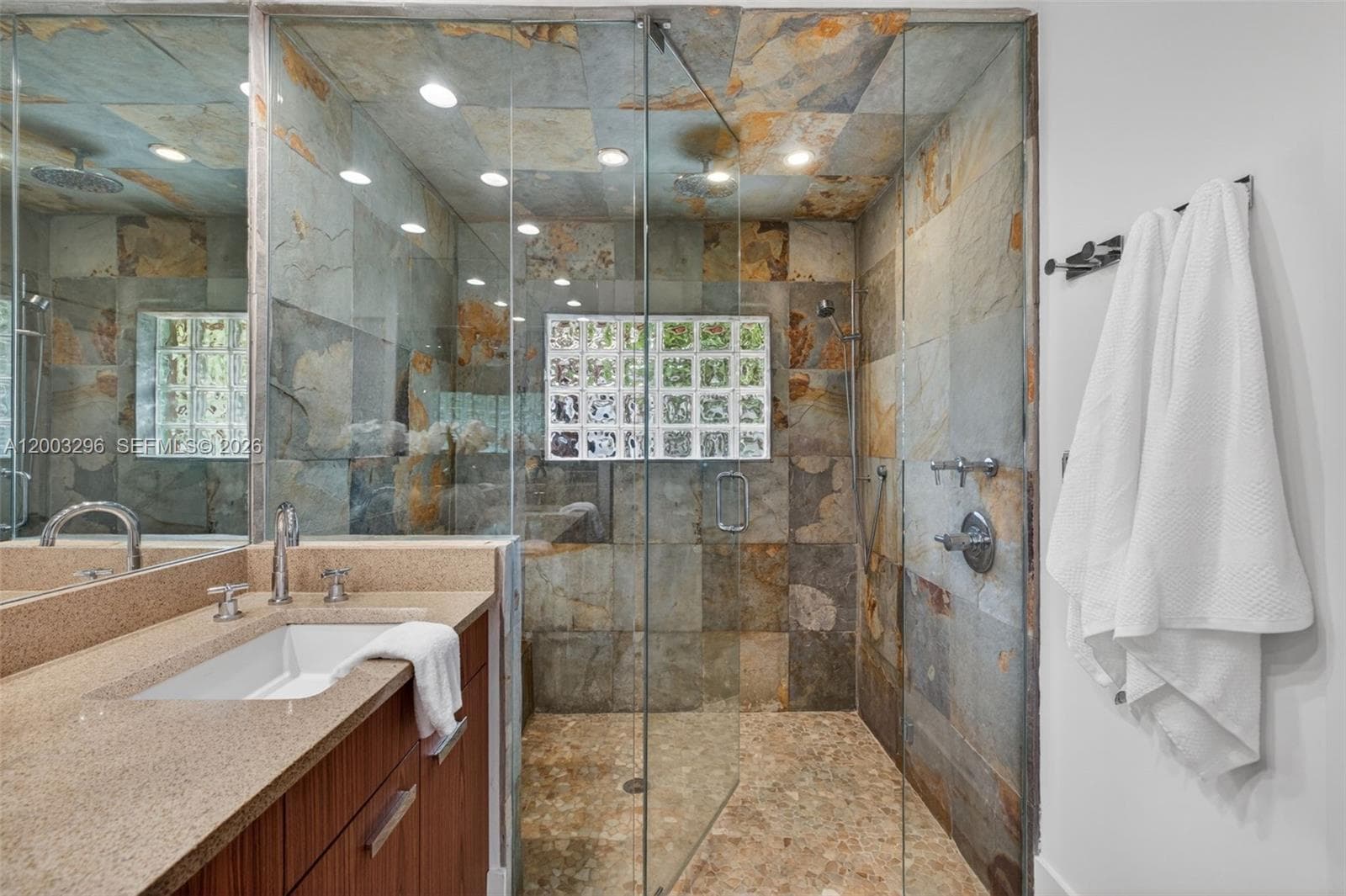 3050 41st St photo 13