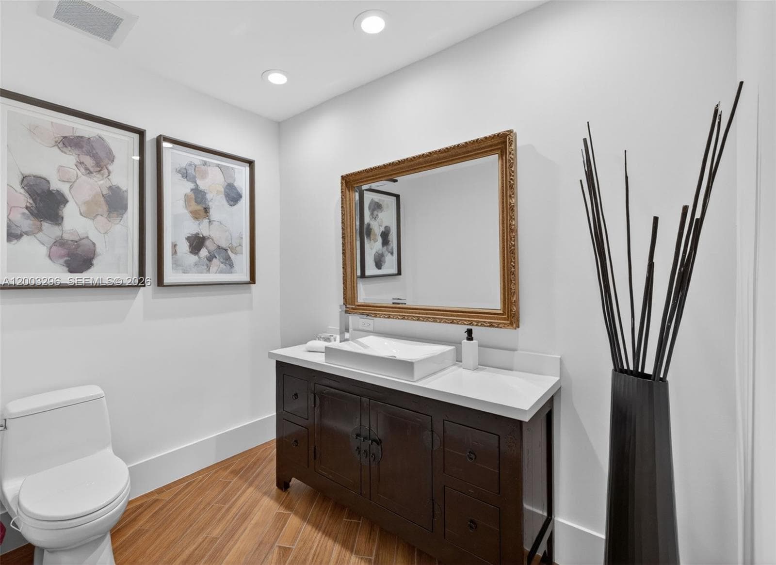 3050 41st St photo 7