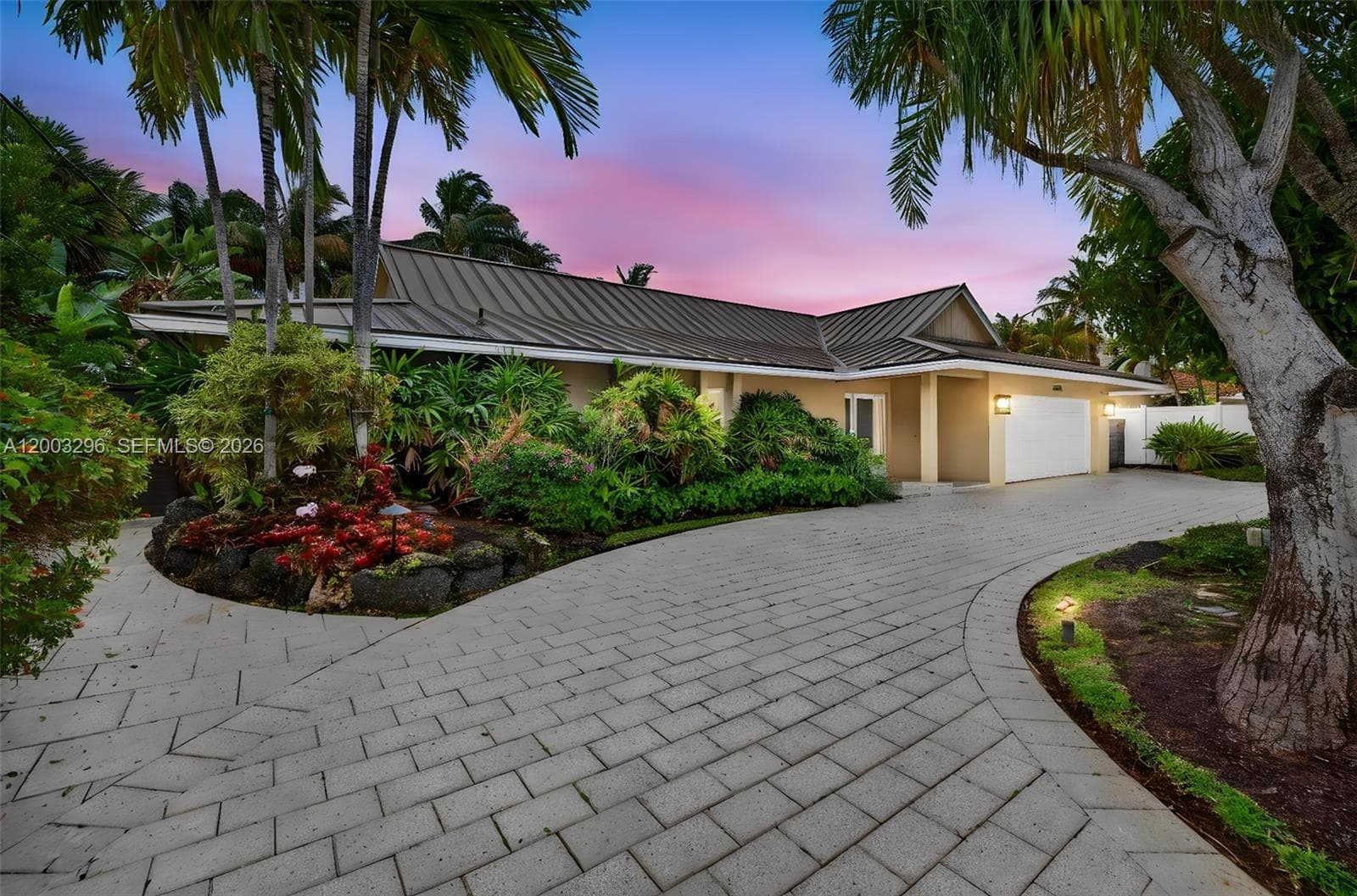 3050 41st St photo 24