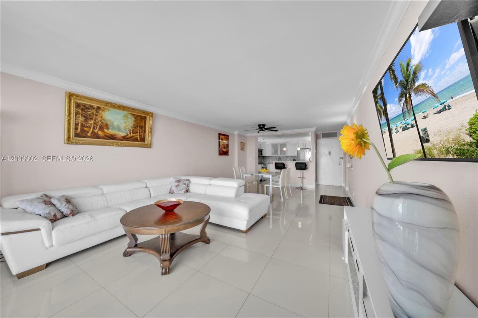 2201 Ocean Dr 1706(availbale now) photo 2