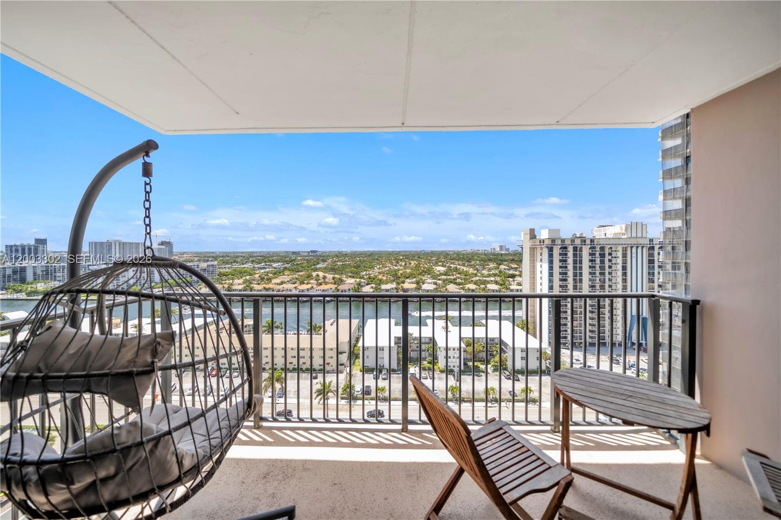 2201 Ocean Dr 1706(availbale now) photo 7