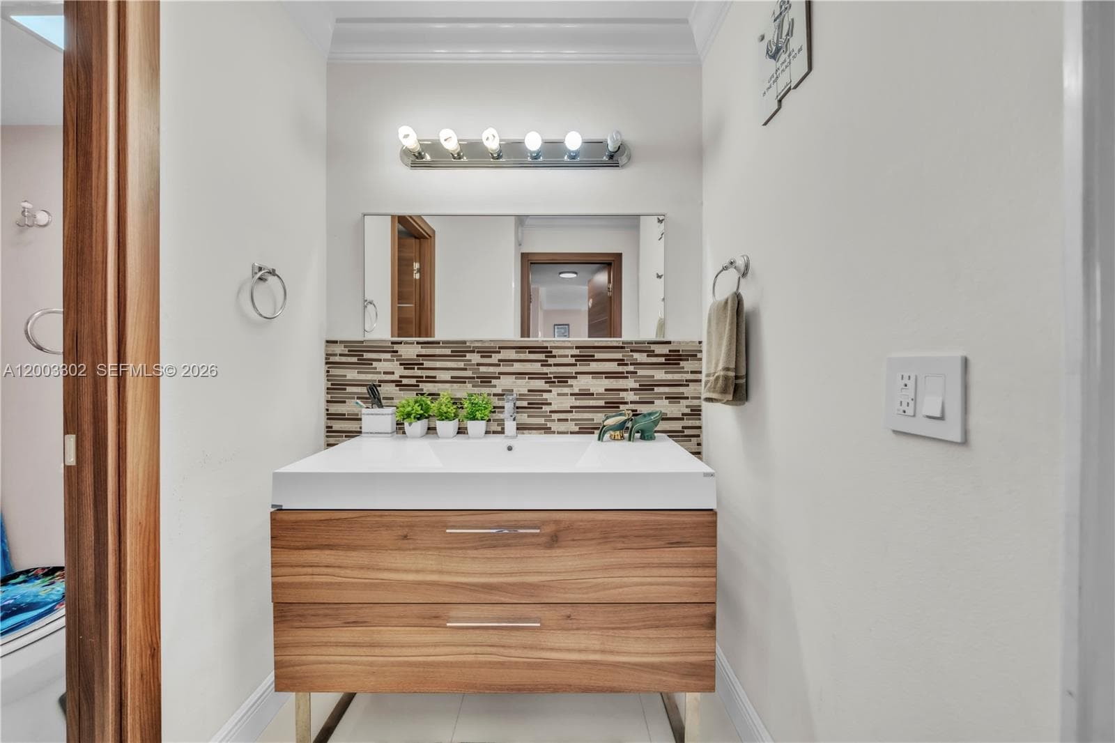 2201 Ocean Dr 1706(availbale now) photo 15