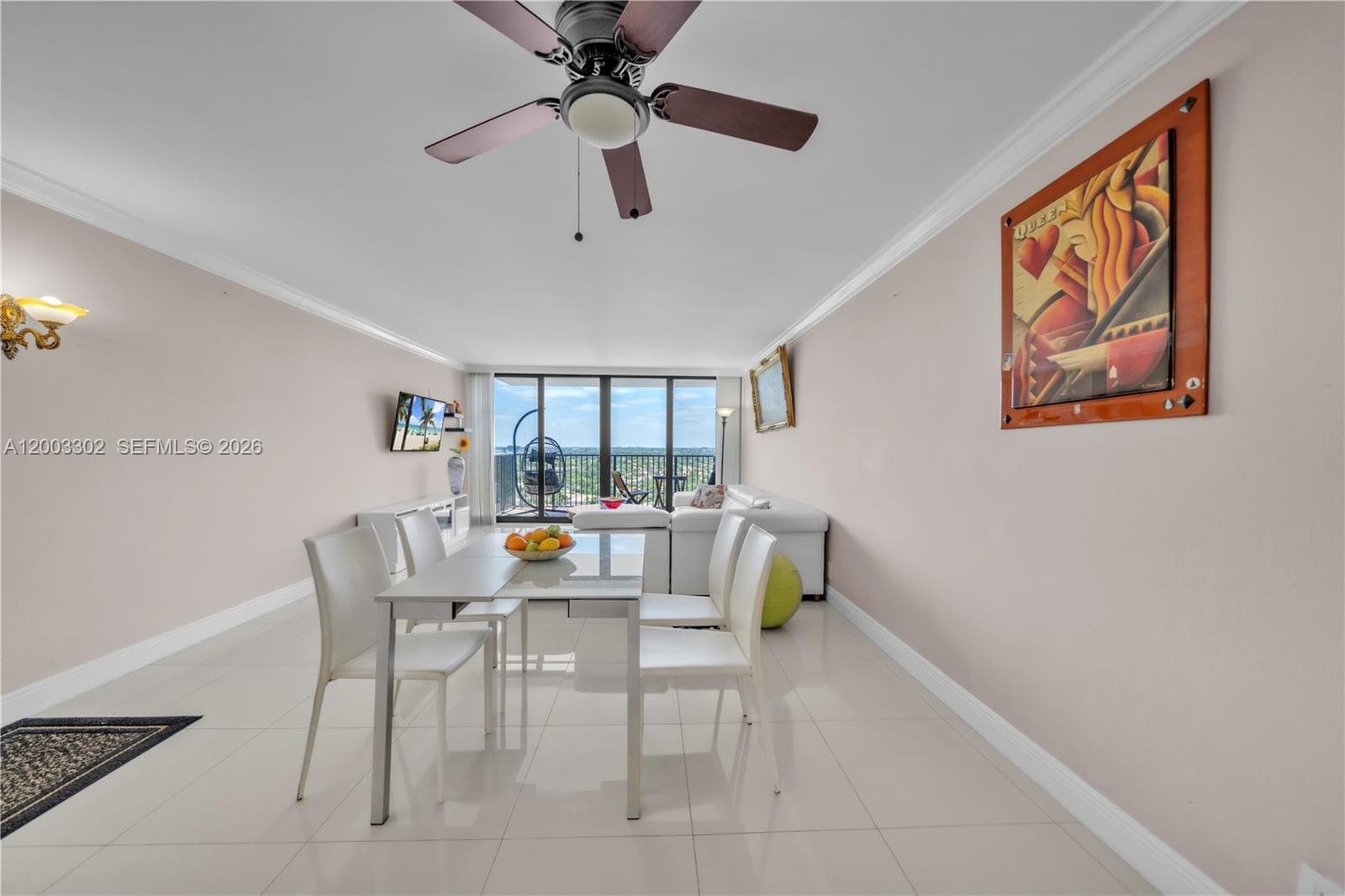2201 Ocean Dr 1706(availbale now) photo 4