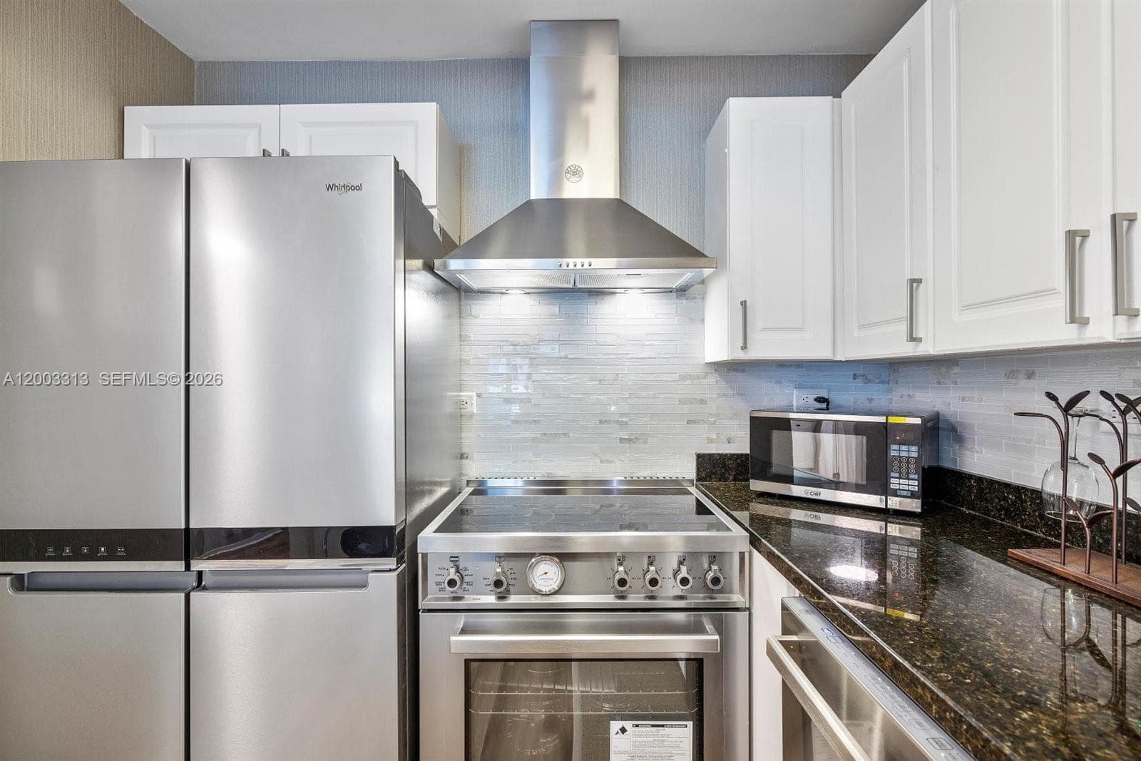 2301 Collins Ave 421 photo 15