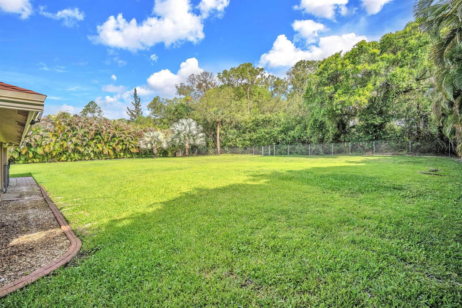 13759 Doubletree Trail photo 11
