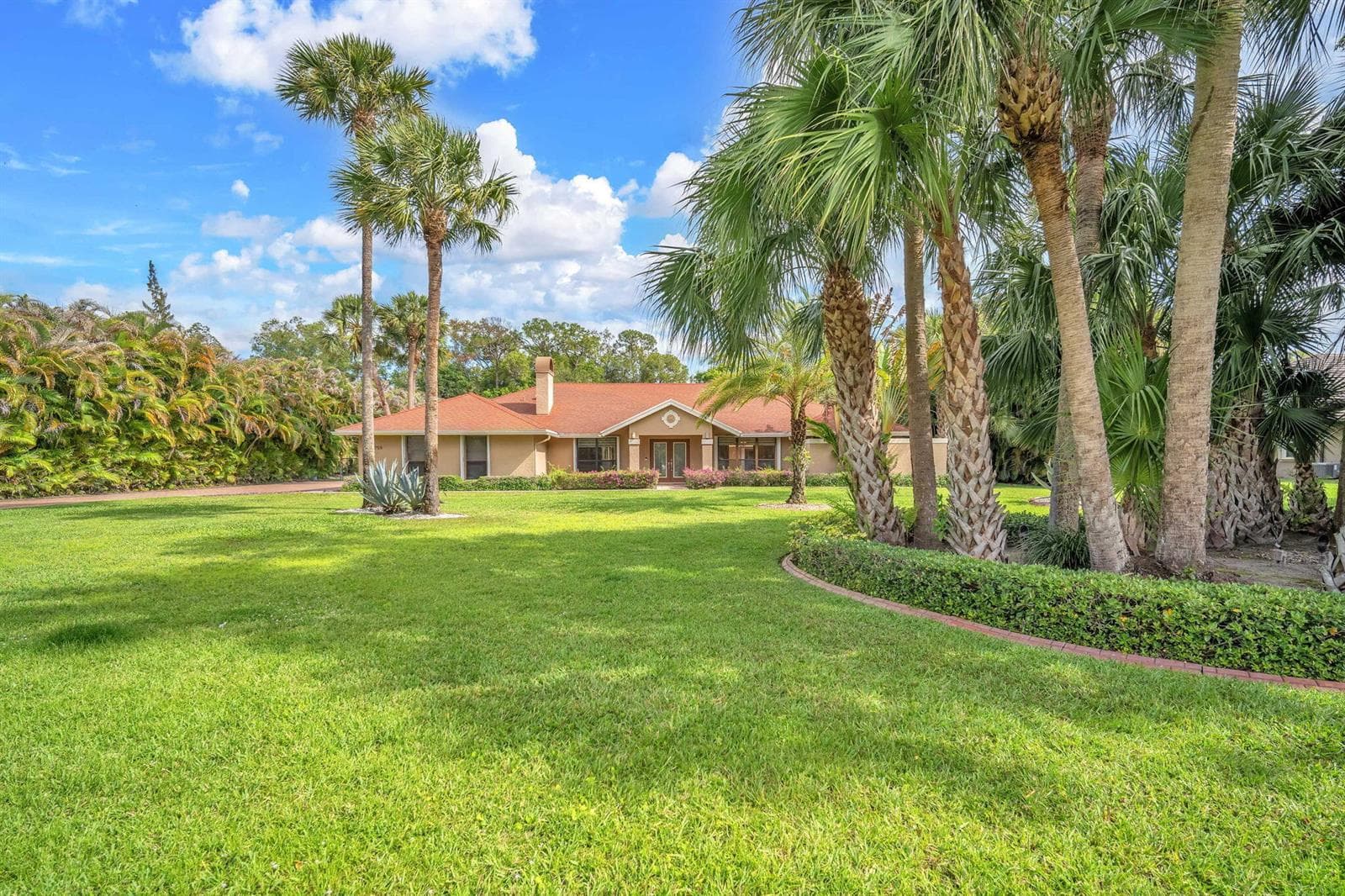 13759 Doubletree Trail photo 4