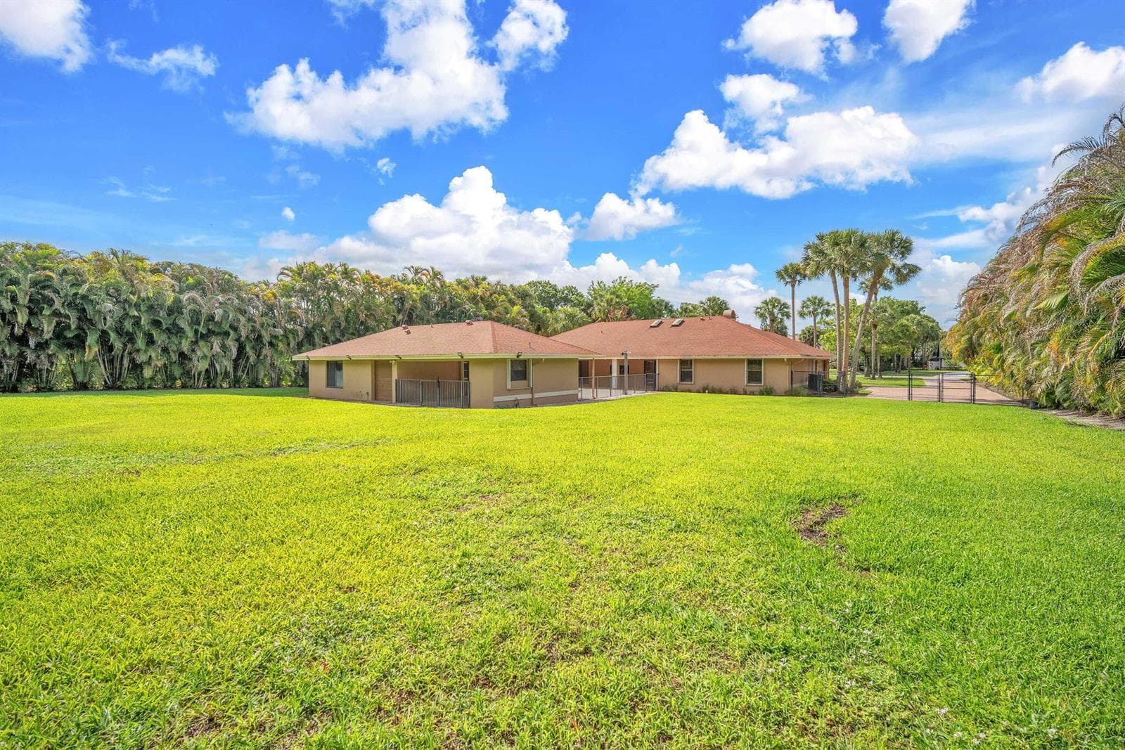 13759 Doubletree Trail photo 8