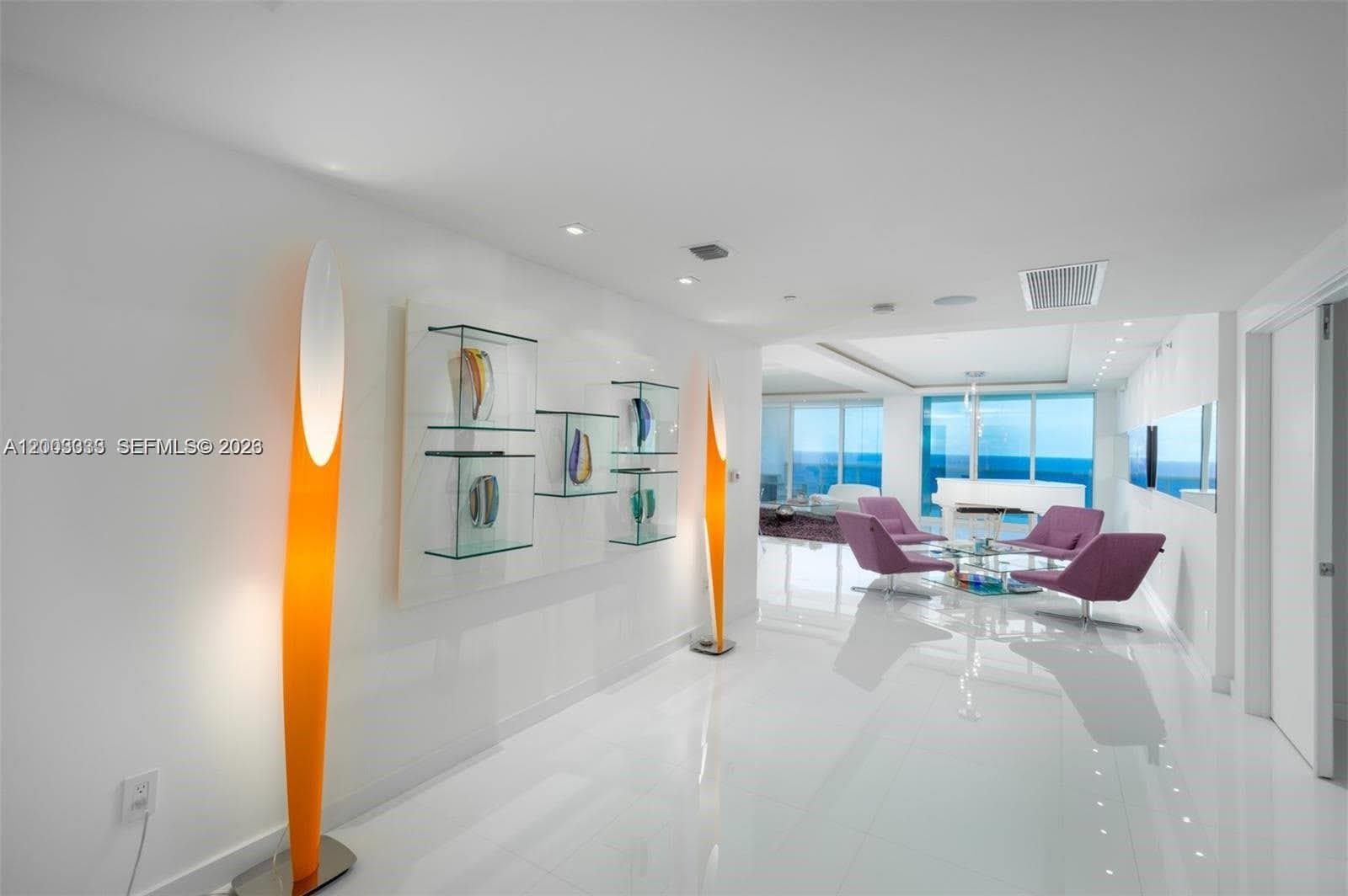 2711 Ocean Dr 2304 photo 5