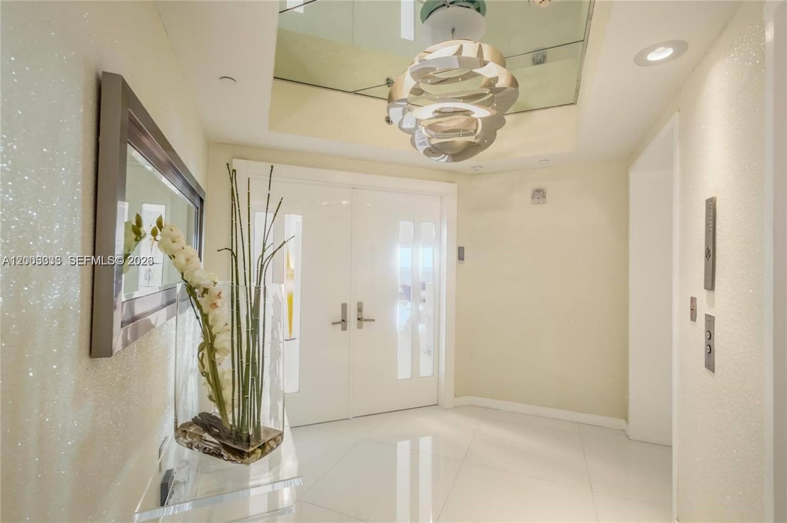 2711 Ocean Dr 2304 photo 10