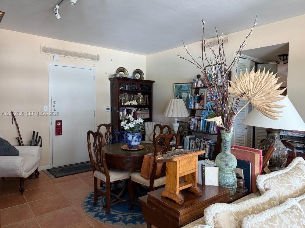 5055 Collins Ave 4C photo 11