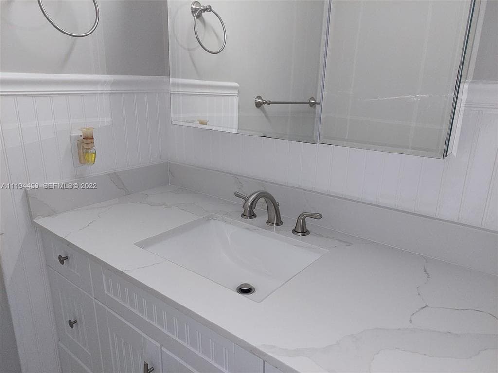 1700 SE 15th Street SE 309 photo 16