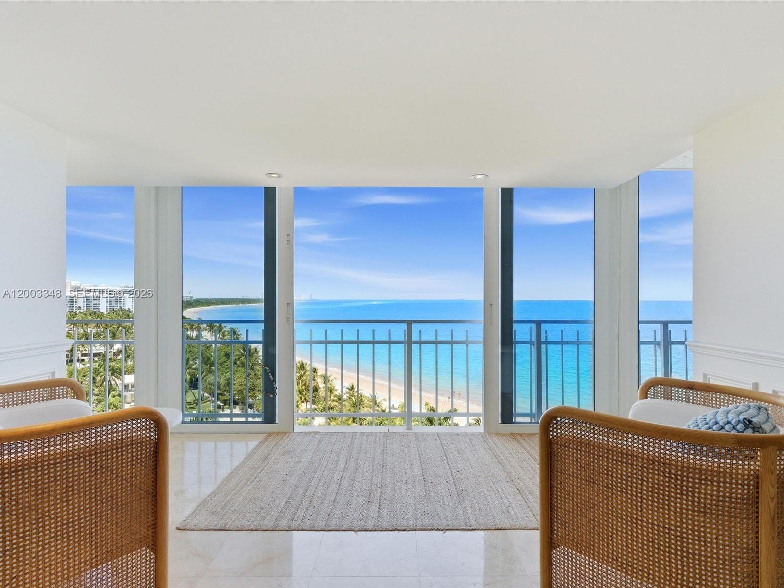 600 Grapetree Dr 10BN photo 1