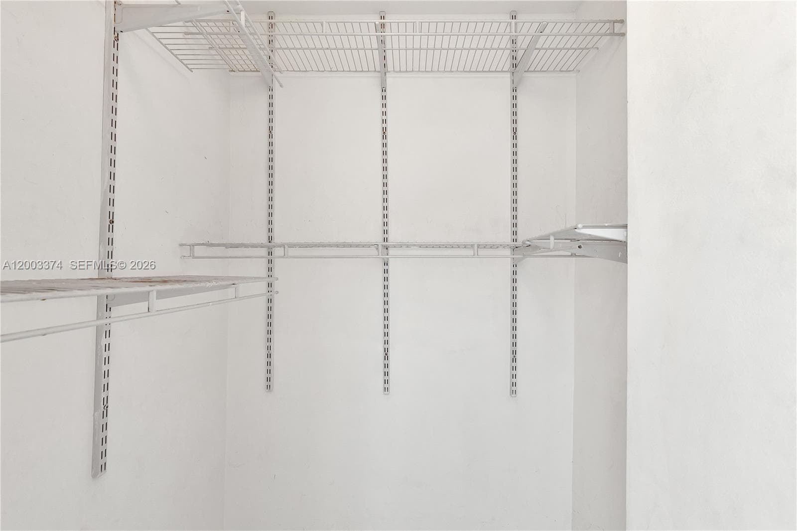 100 Bayview Dr 1002 photo 23