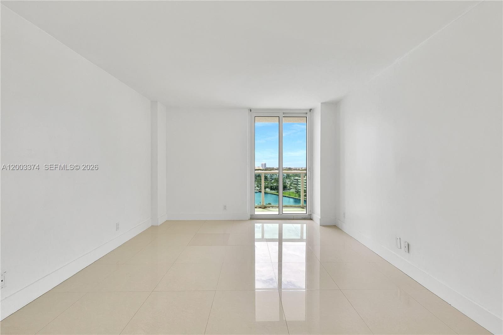 100 Bayview Dr 1002 photo 20