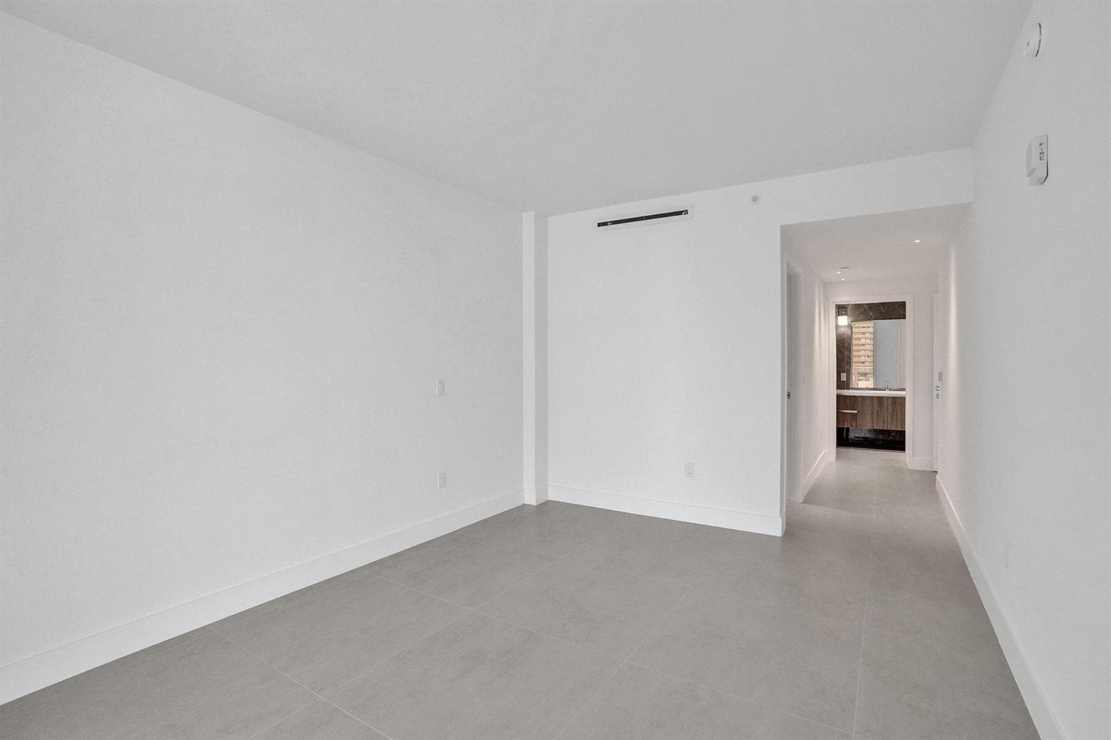 407 N Riverside Drive 602 photo 23
