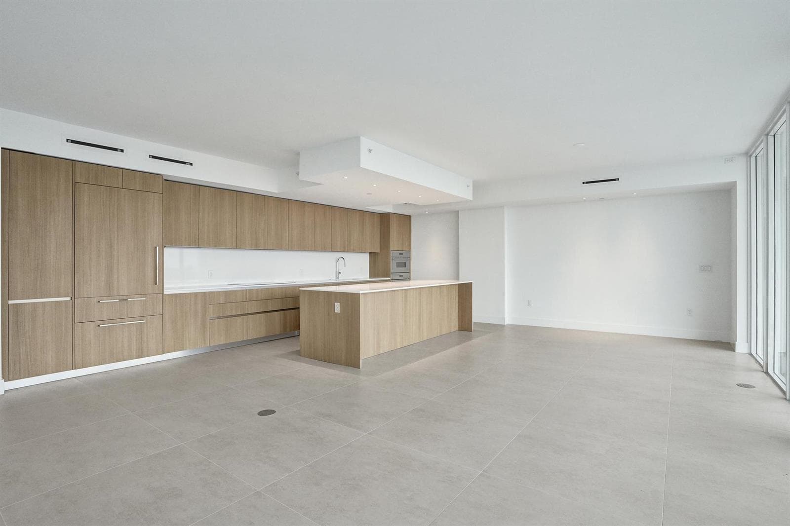 407 N Riverside Drive 602 photo 13