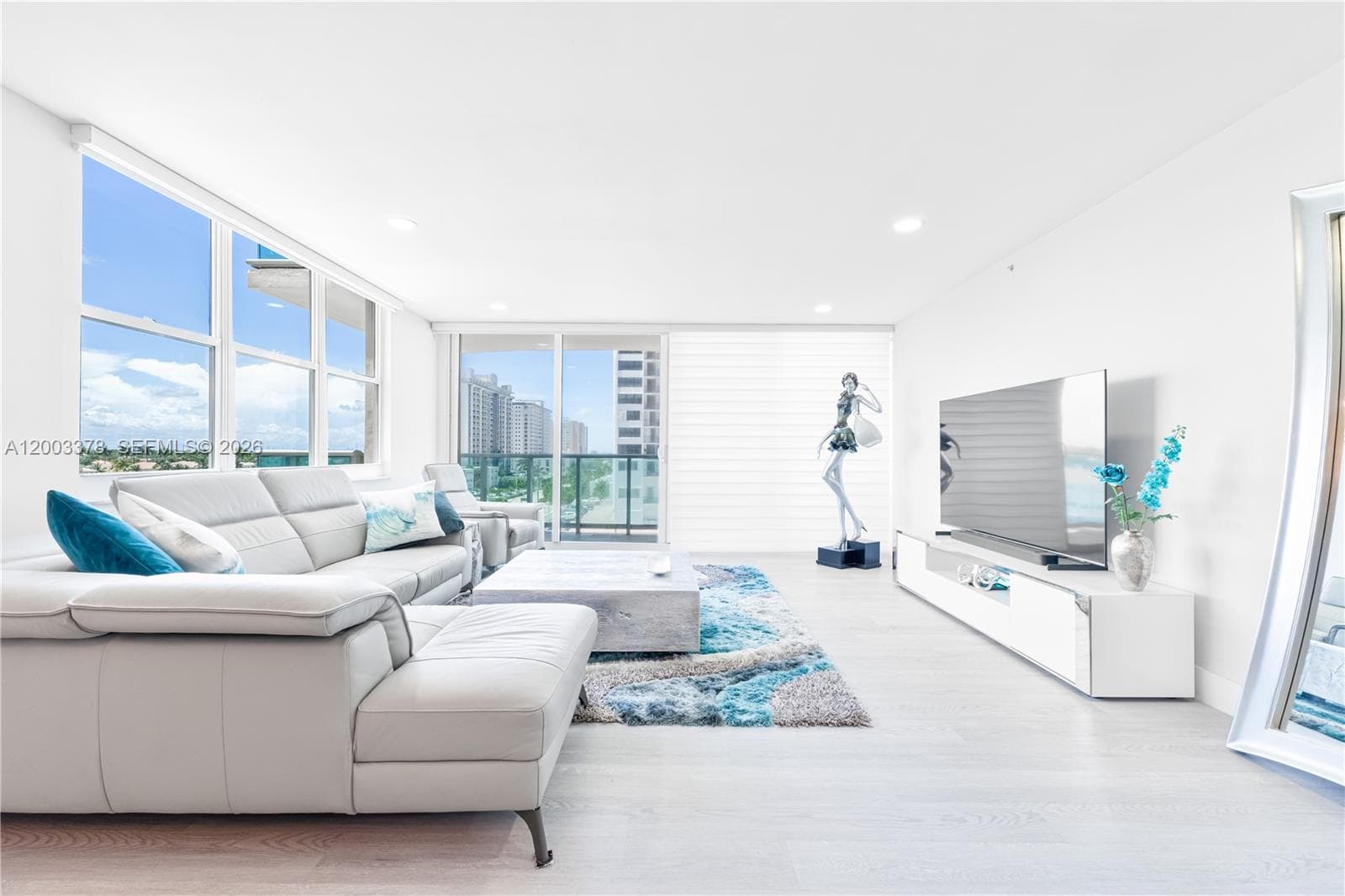 2501 Ocean Dr 536 photo 6