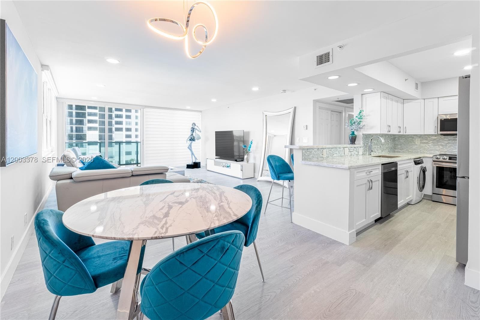 2501 Ocean Dr 536 photo 7