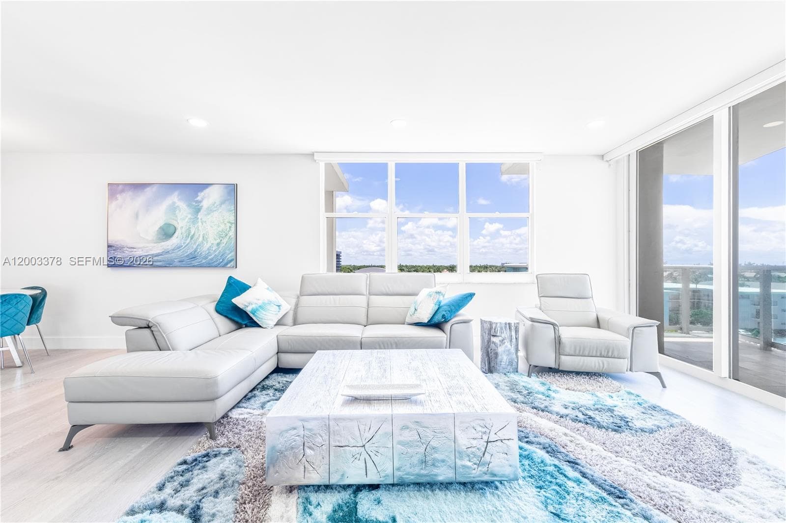 2501 Ocean Dr 536 photo 3