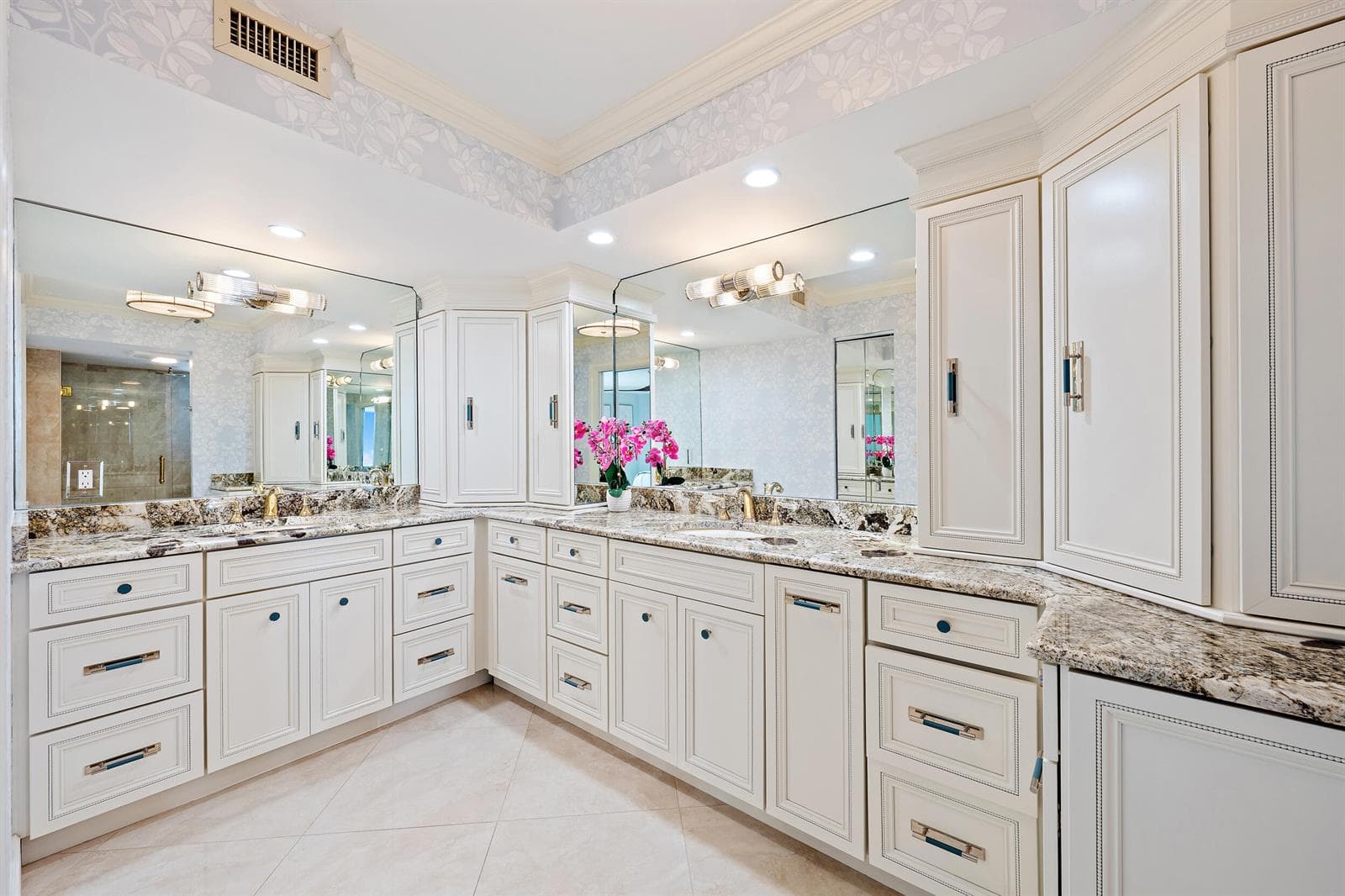 5380 N Ocean Drive 22i photo 16