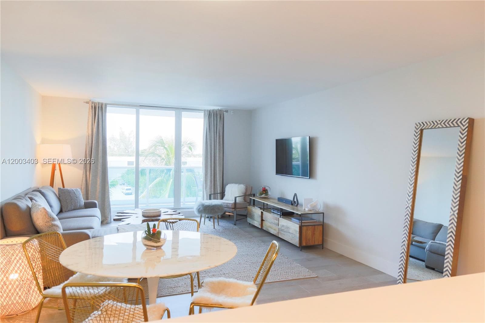 2301 Collins Ave 334 photo 3