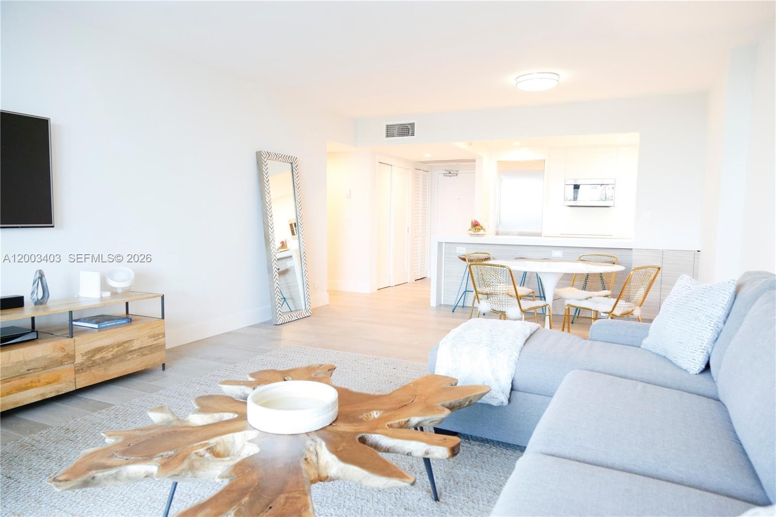 2301 Collins Ave 334 photo 8